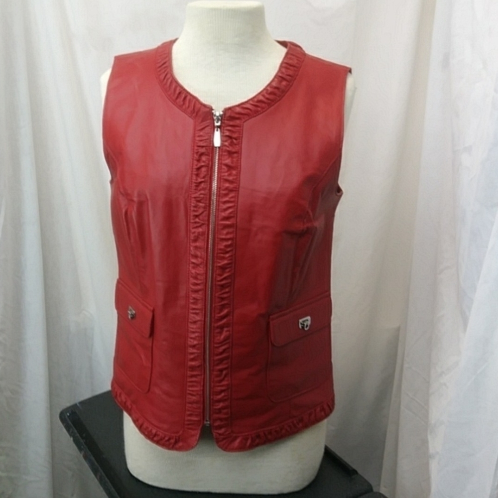Peter Nygard Red Women's Vest